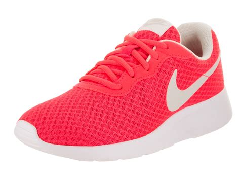 Nike Tanjun Running Shoe (Women) 